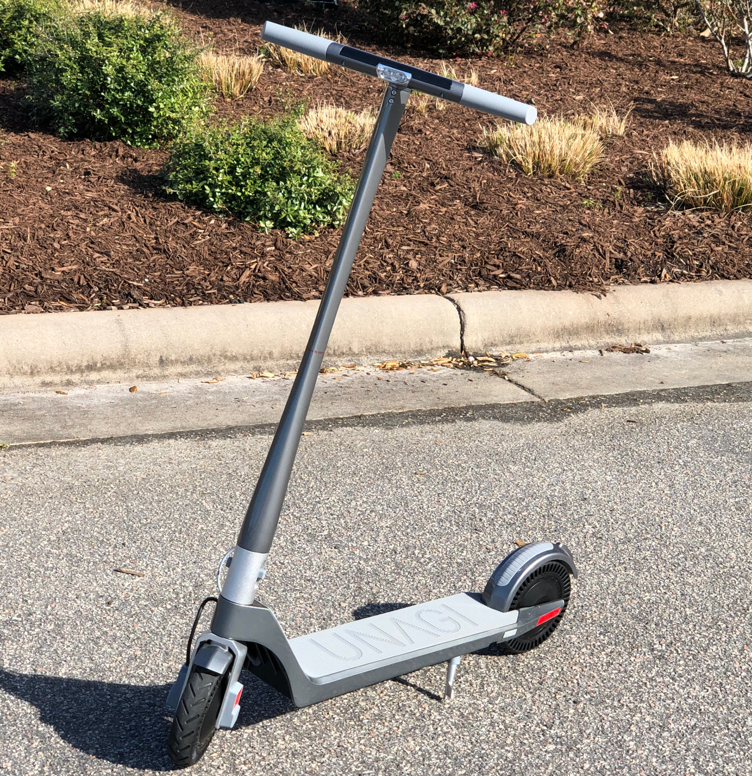 Unagi Model One E500 E-Scooter Review: Classy Commuter | Digital Trends