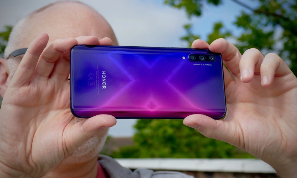 honor 9x pro review back hand