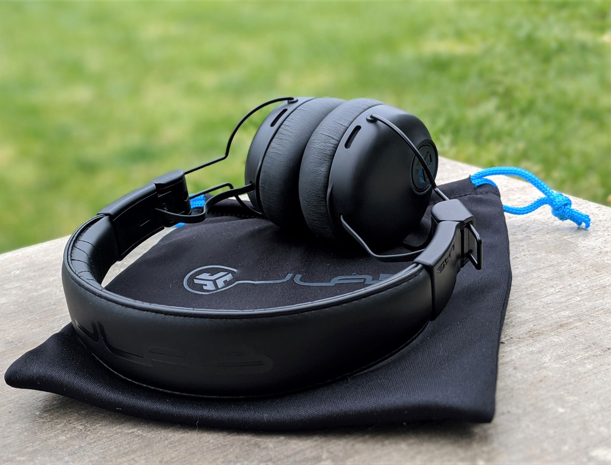 Jlab on discount ear headphones review