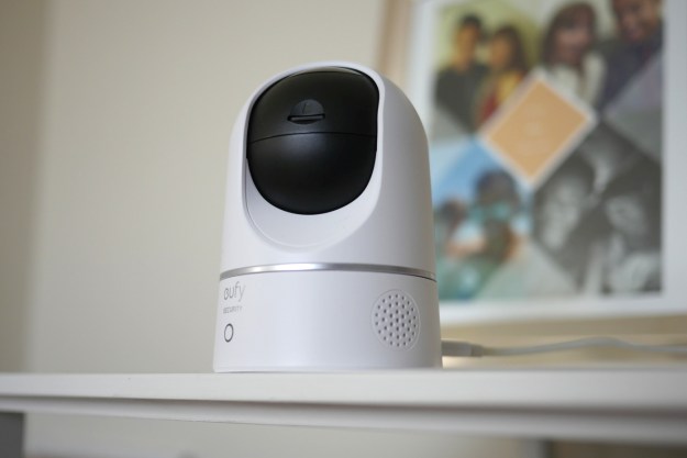 eufy Wi-Fi Pan and Tilt Mini Indoor Security Camera - White 