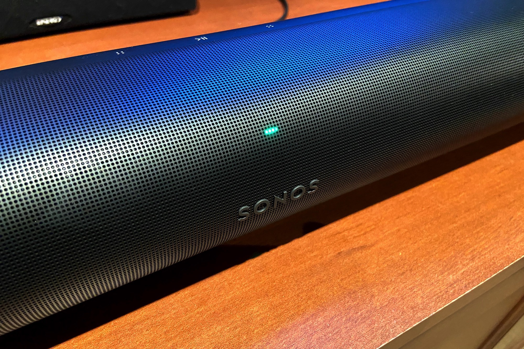 Sonos Arc (White) Powered sound bar/wireless music system with
