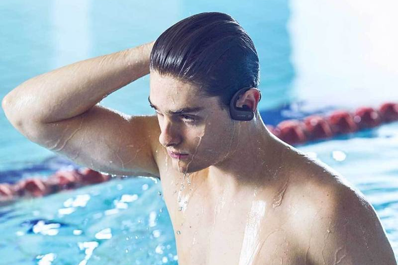 best swimming bluetooth headphones 2020