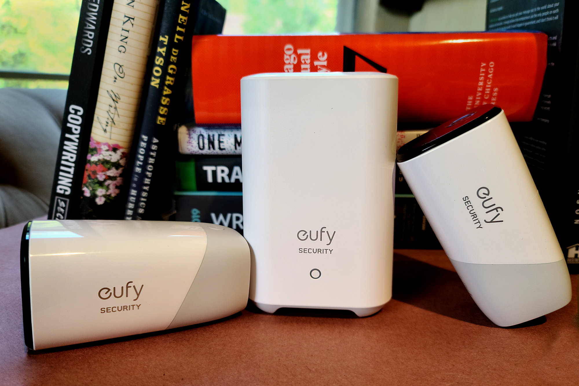 EUFY Security eufyCam 2 Pro IP67 lot 3 HomeBase 2