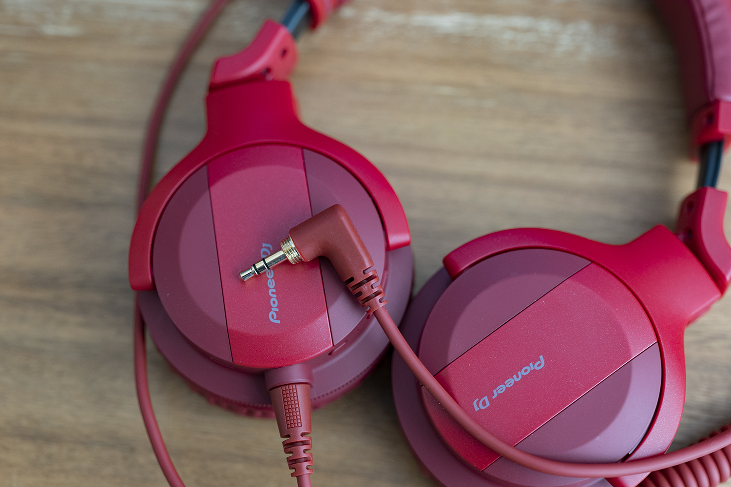 Pioneer DJ HDJ-CUE1BT-R Headphones Review: Solid Sound | Digital