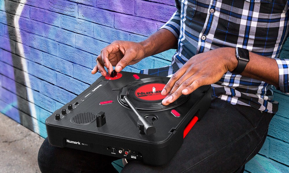 The Numark PT01 Scratch DJ Turntable