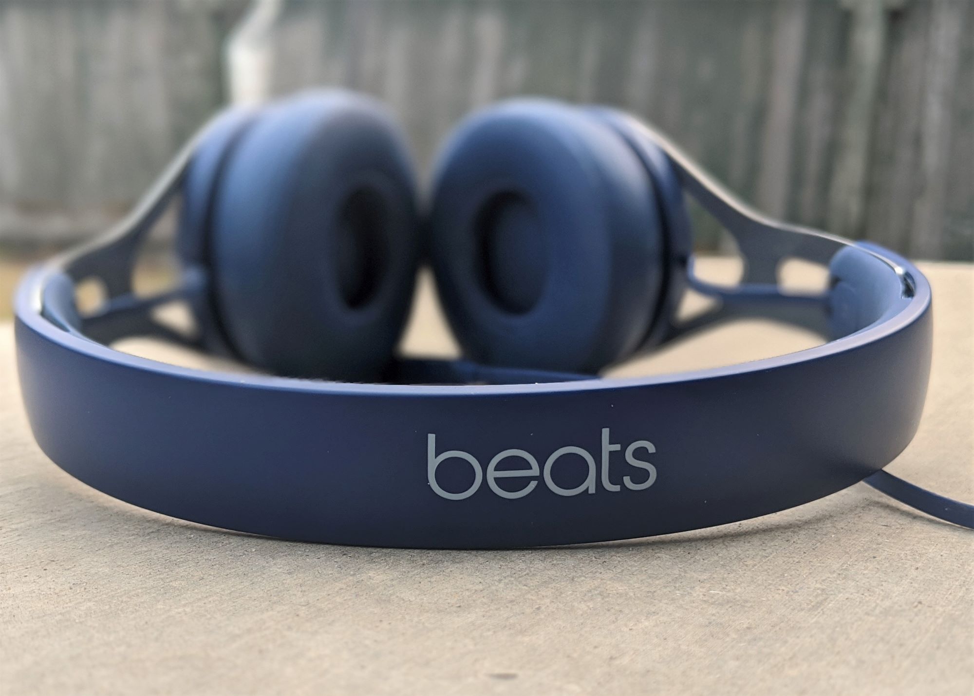 Beats shop ep apple