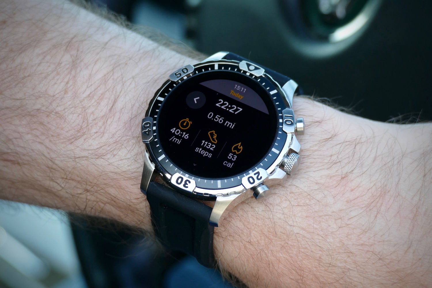 Fossil Updates its Smartwatch Software While Google Dithers