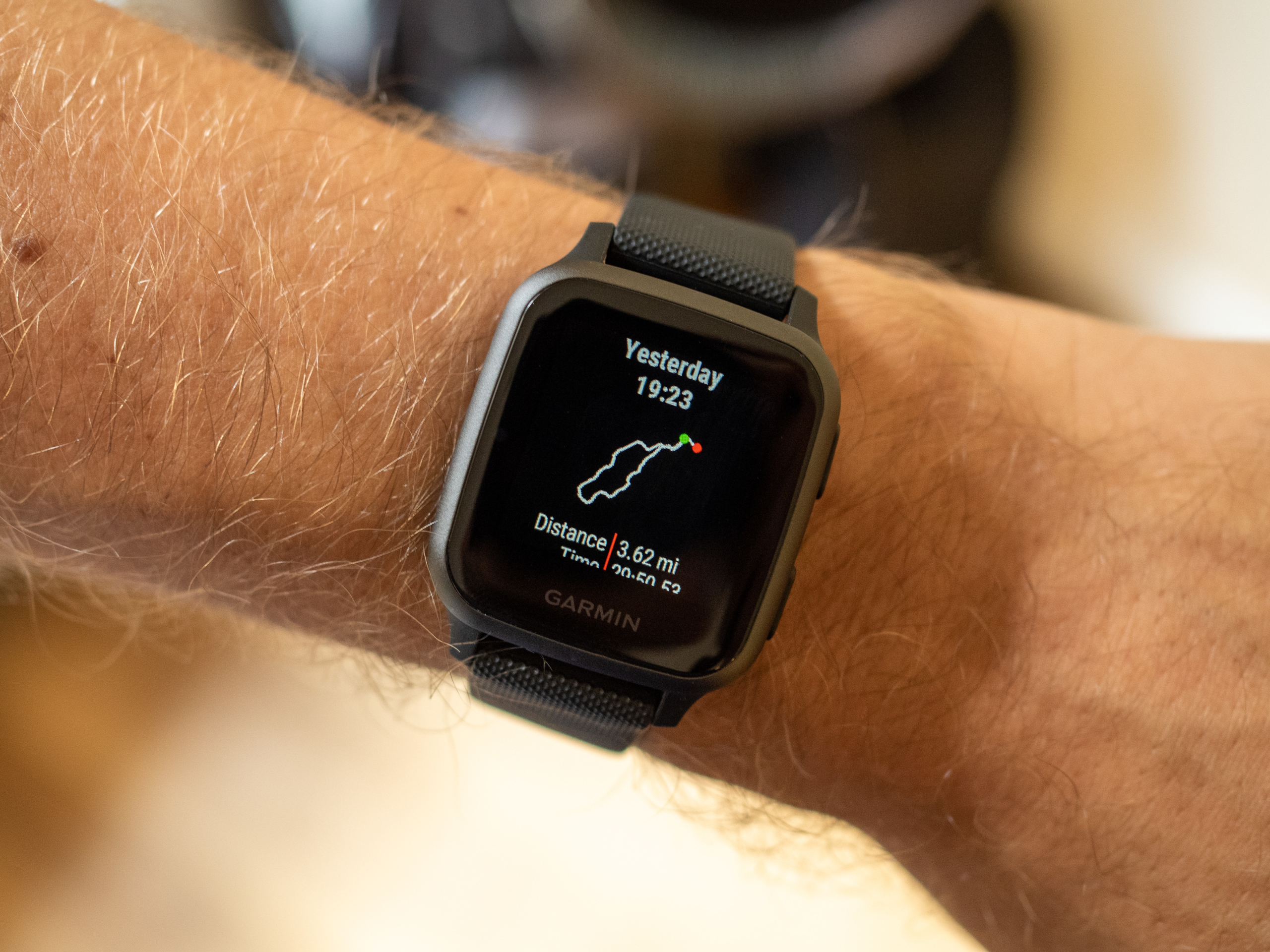 Review: Garmin Venu Sq Smartwatch 2020