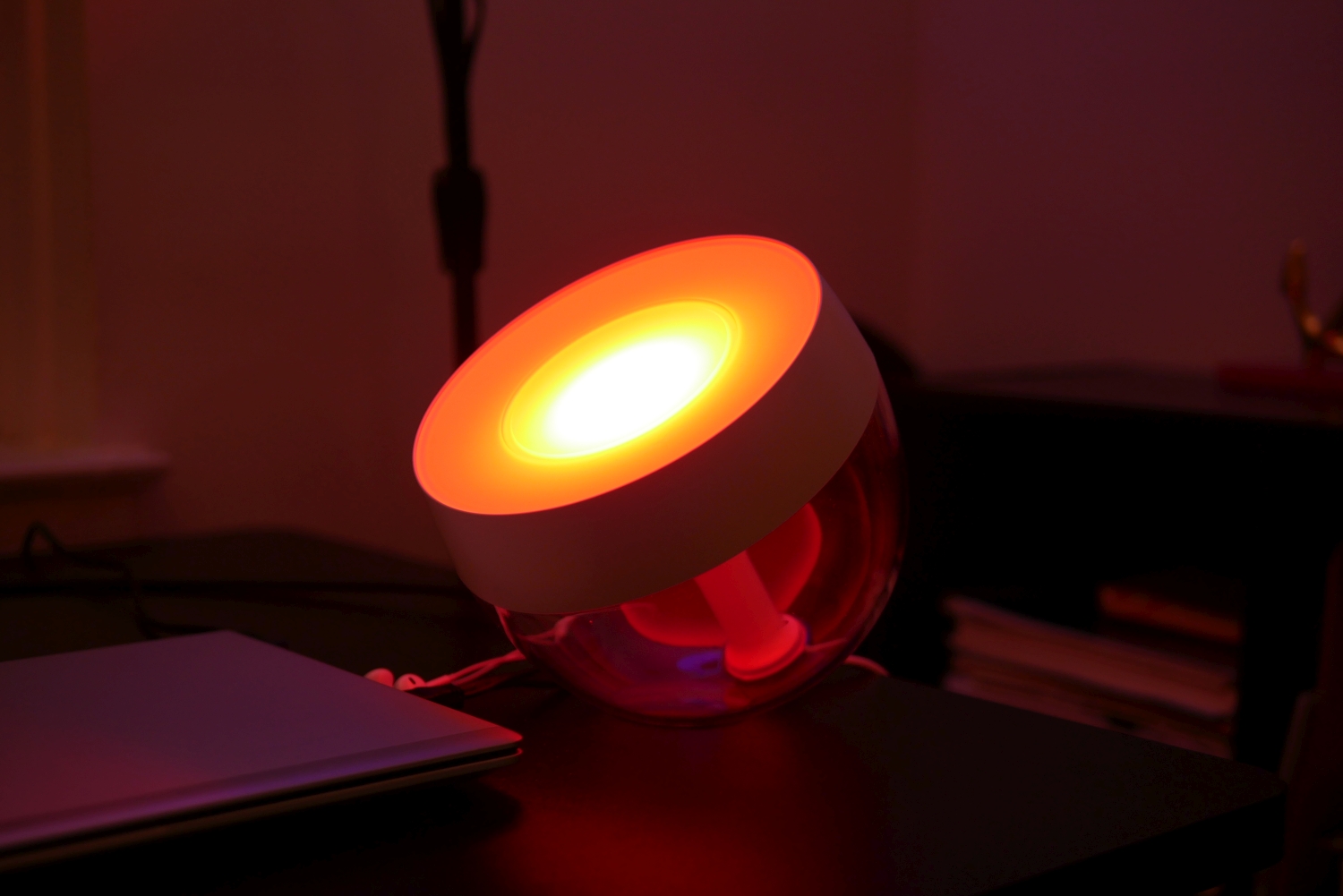 Philips Hue Iris Review: Hypnotic Accent Lighting