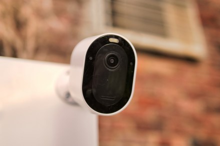 Today Only: Save $280 on this 3-camera home security camera kit