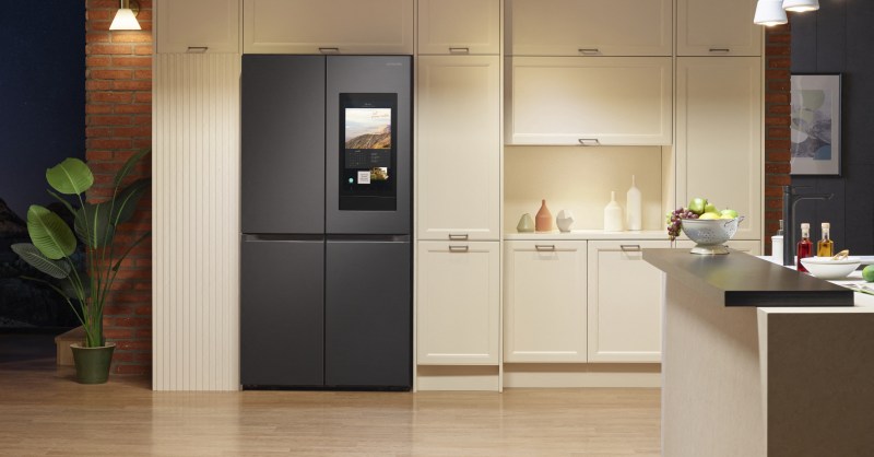 Samsung Empowers Life in the Kitchen with Family Hub Refrigerator - Samsung  US Newsroom