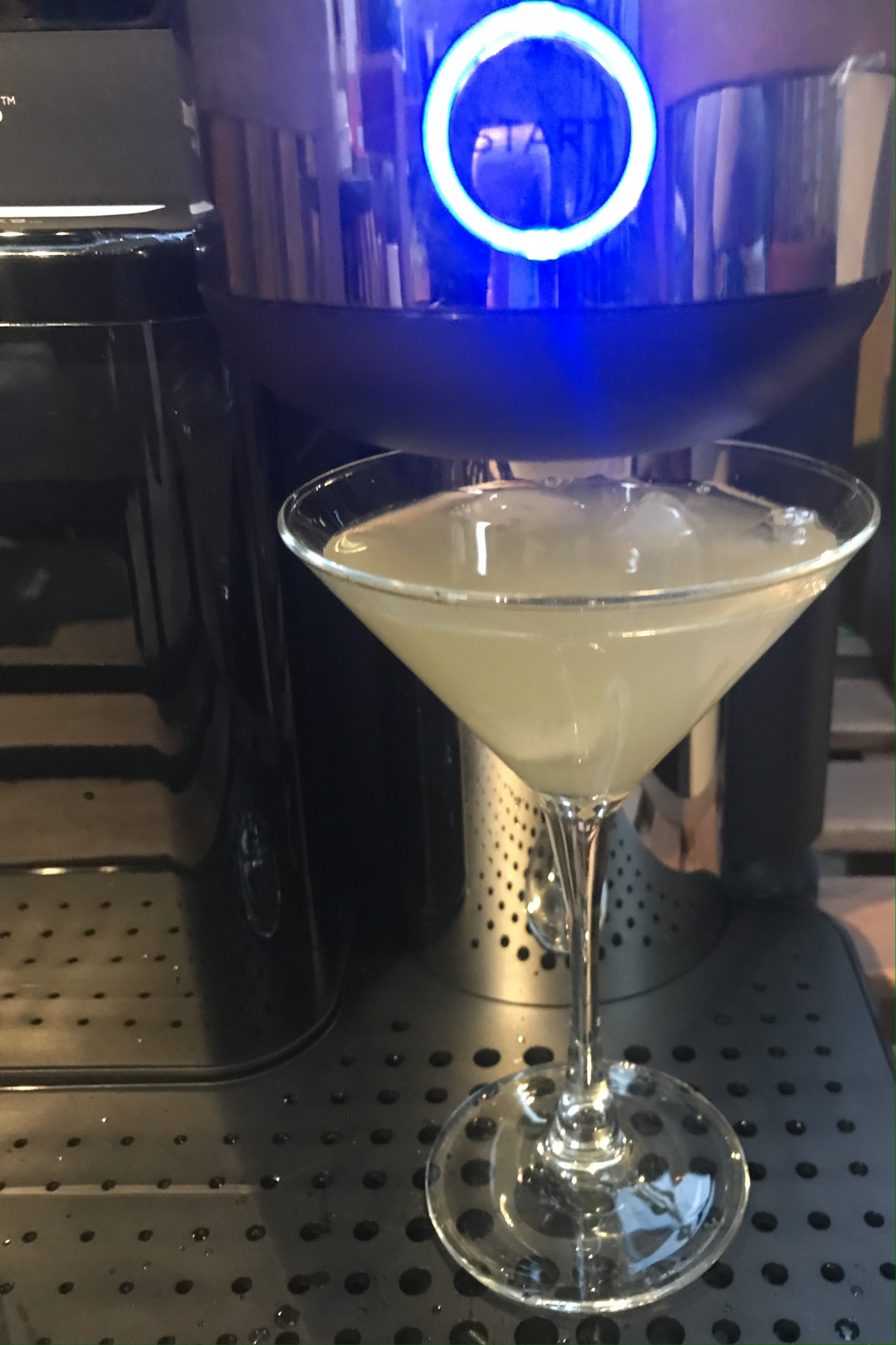 Drinkworks Home Bar By Keurig Cocktail Maker Brand SH557 NEW NO