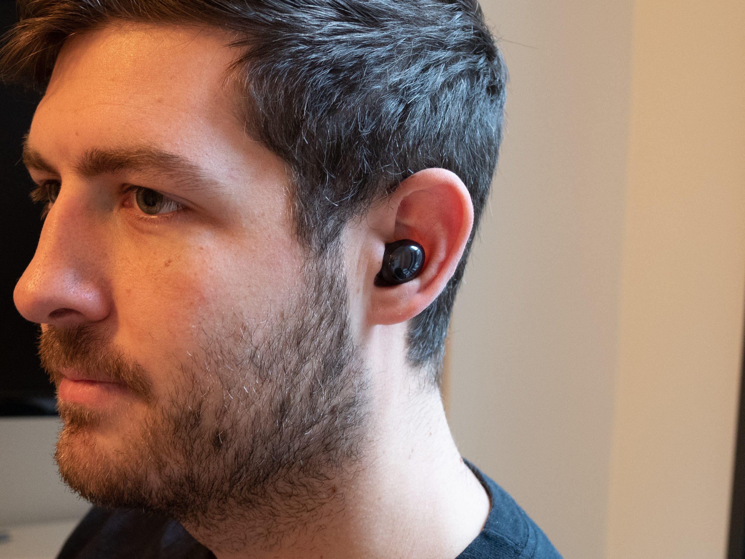 Samsung buds on discount ear