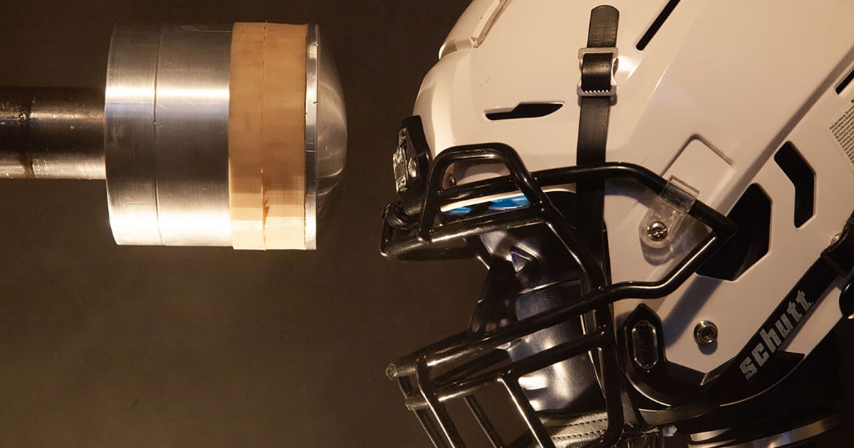 Detroit business Xenith wins $496,500 to help improve NFL helmet safety