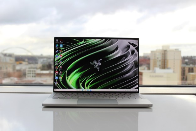 Razer Blade 14 (2021) Review: The Almost Perfect Gaming Laptop