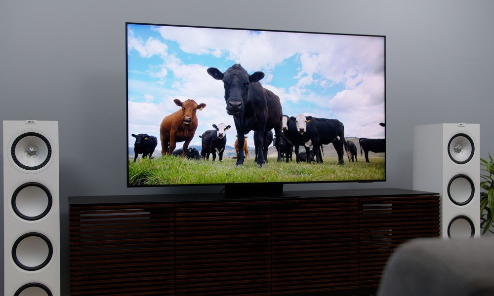 Samsung QN90A 4k TV with speakers.