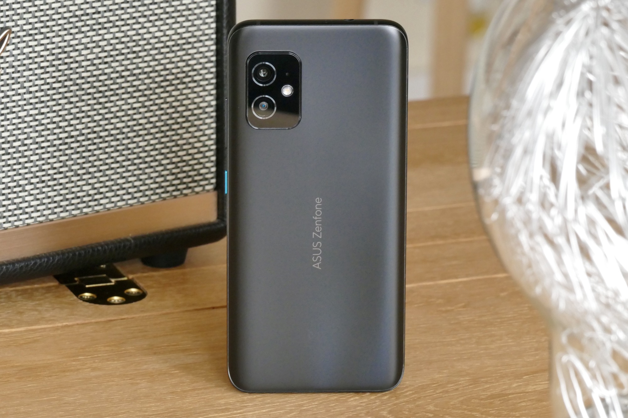 Asus Zenfone 8 Review: Small Size Isn't Everything | Digital Trends