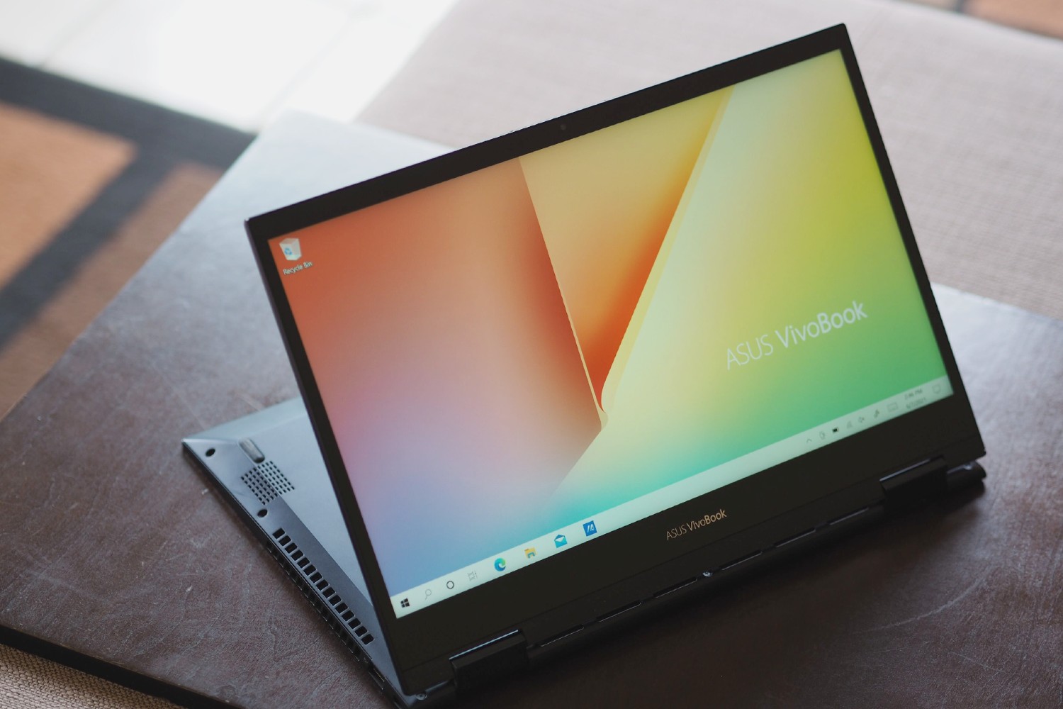 Asus VivoBook Flip 14 Review: A Fast, Cheap AMD Laptop | Digital