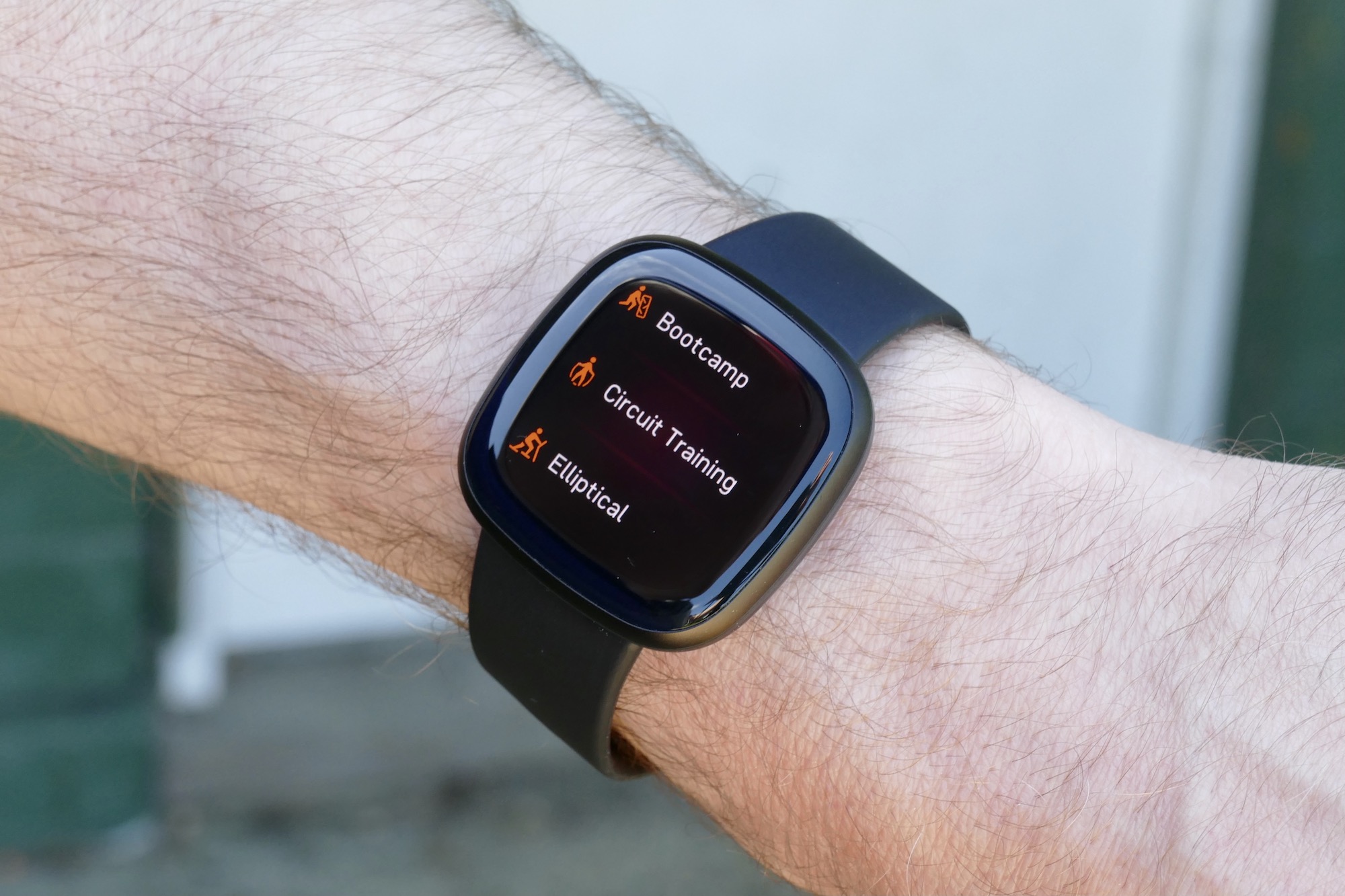 Fitbit Versa 3 Review: Wear-and-Forget Fitness Tracking | Digital