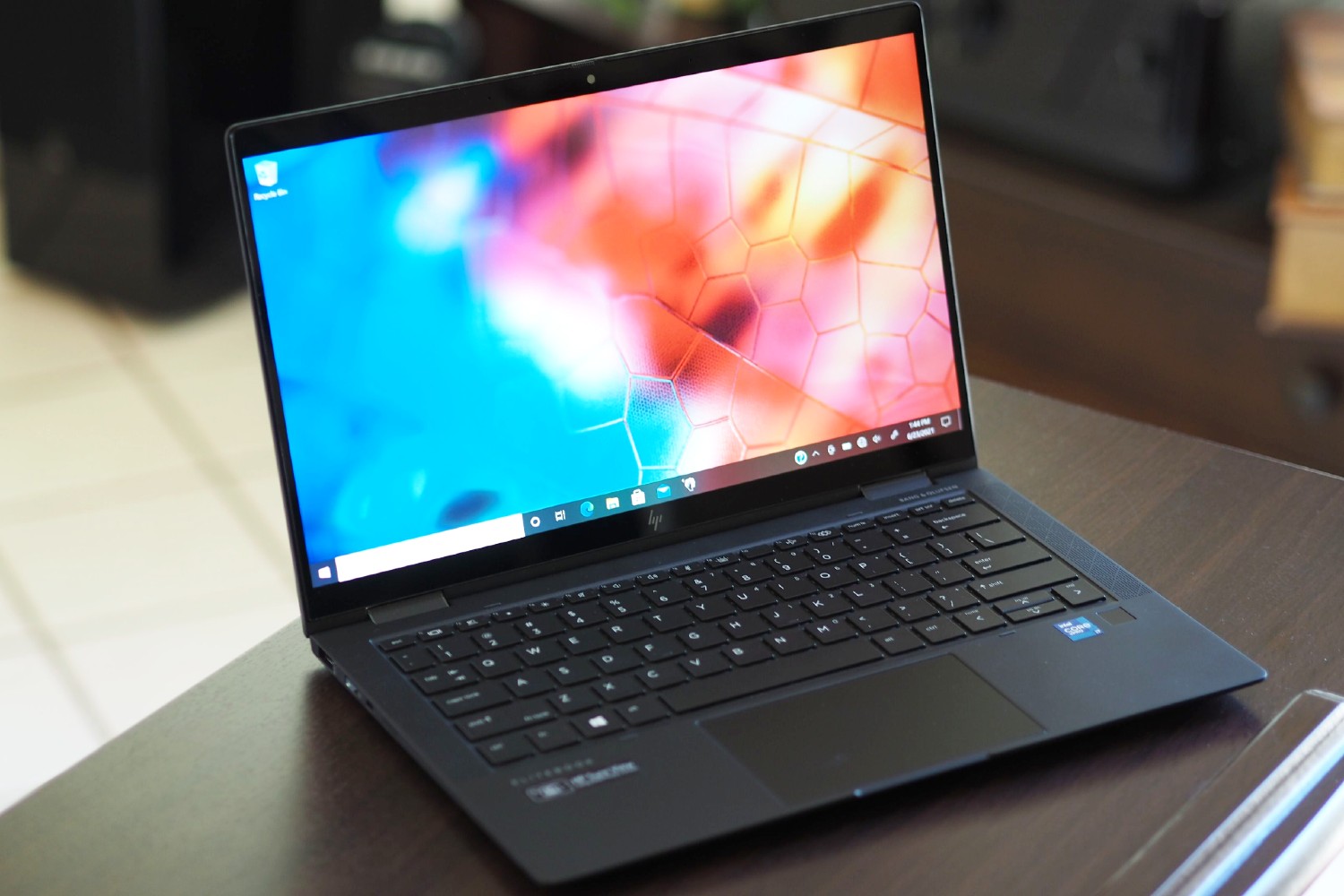 HP Elite Dragonfly Max Review: A Video Dream Machine | Digital Trends