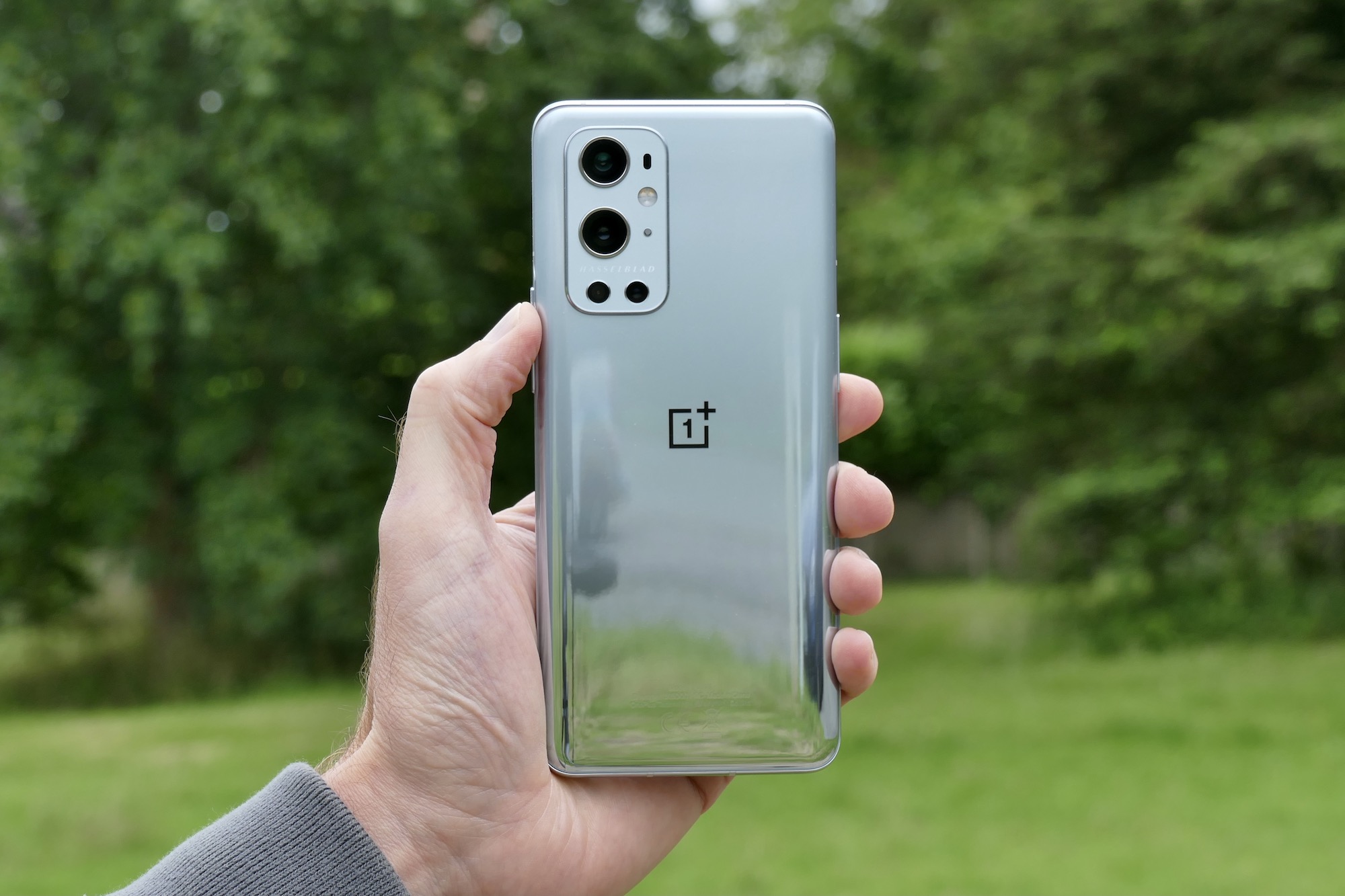 OnePlus 9 Pro vs Oppo Find X3 Pro: a win for all the wrong reasons