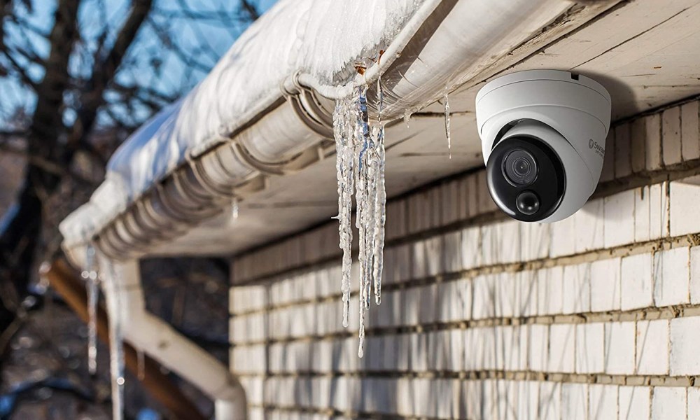 Swann 4K Thermal Sensing Security Camera outside in the winter.