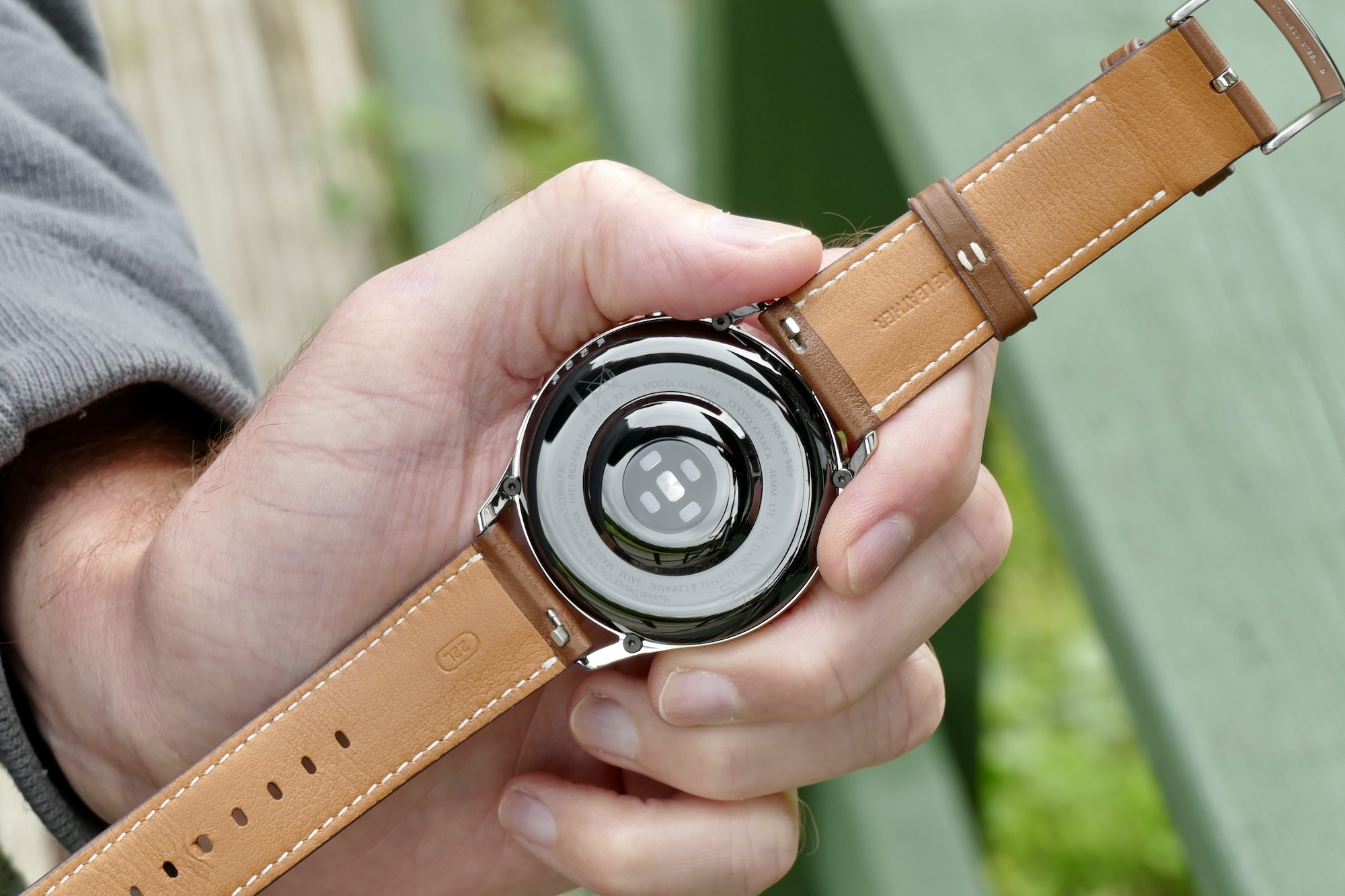 Huawei Watch 3 Review: Strong Commitment is Needed | Digital Trends