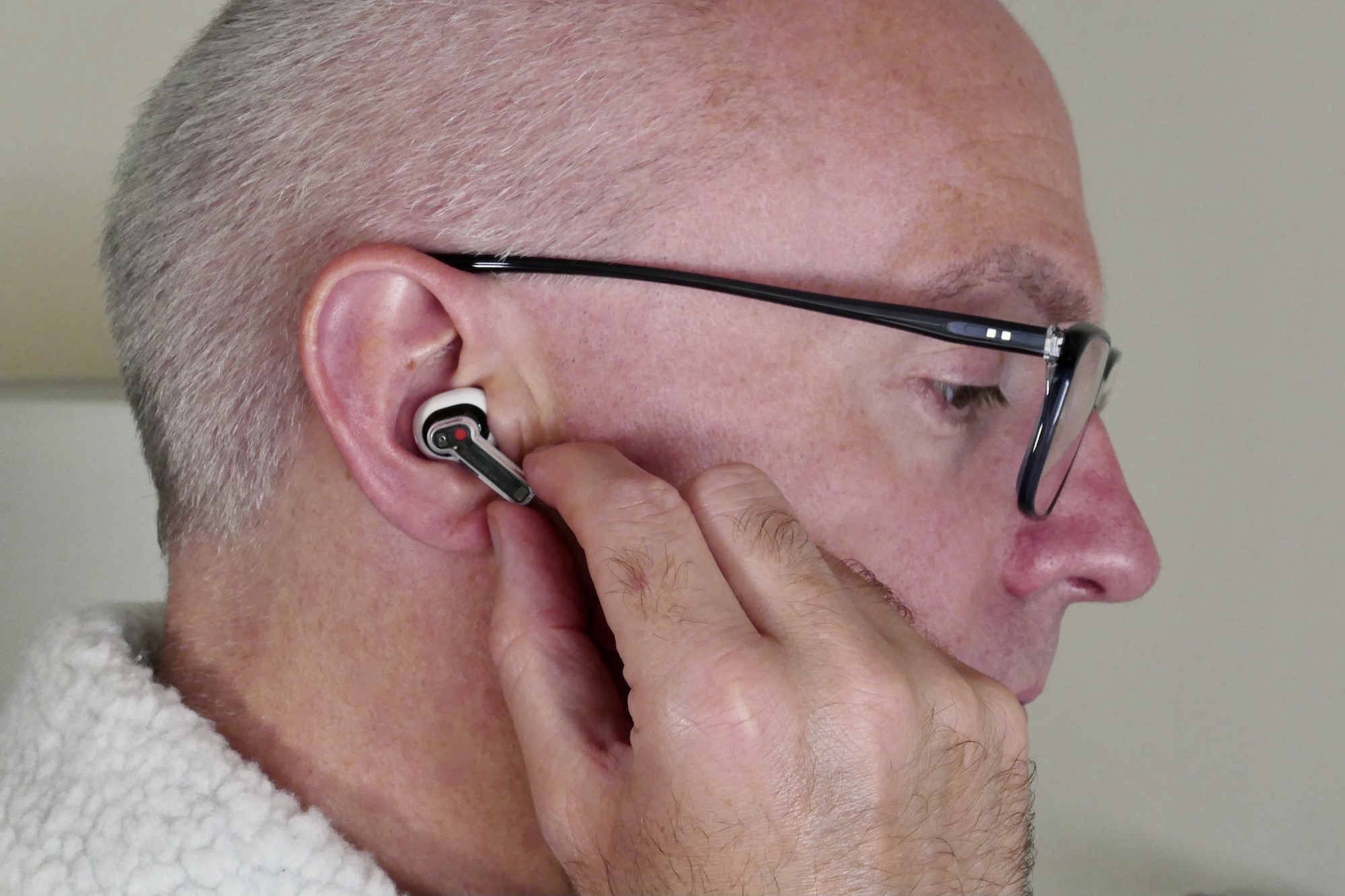 Nothing Ear 1 Black Edition Hands-on: Stealthy Style for $99