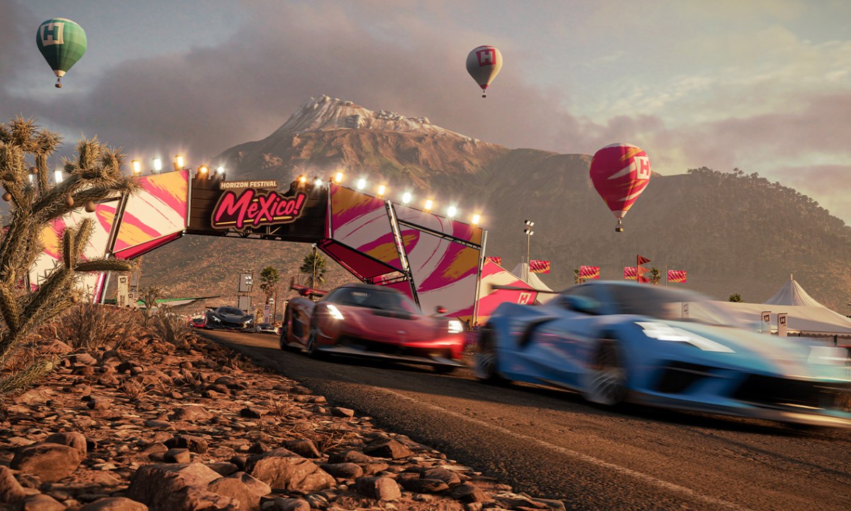 Multiple cars race in Mexico in Forza Horizon 5.