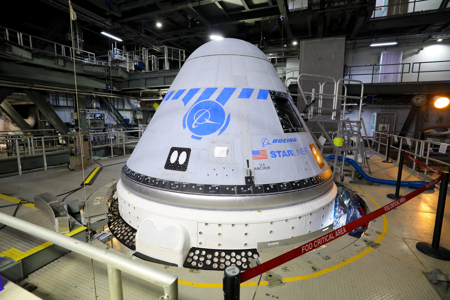 Boeing Photos Show Engineers Fixing Starliner Spacecraft | Digital Trends