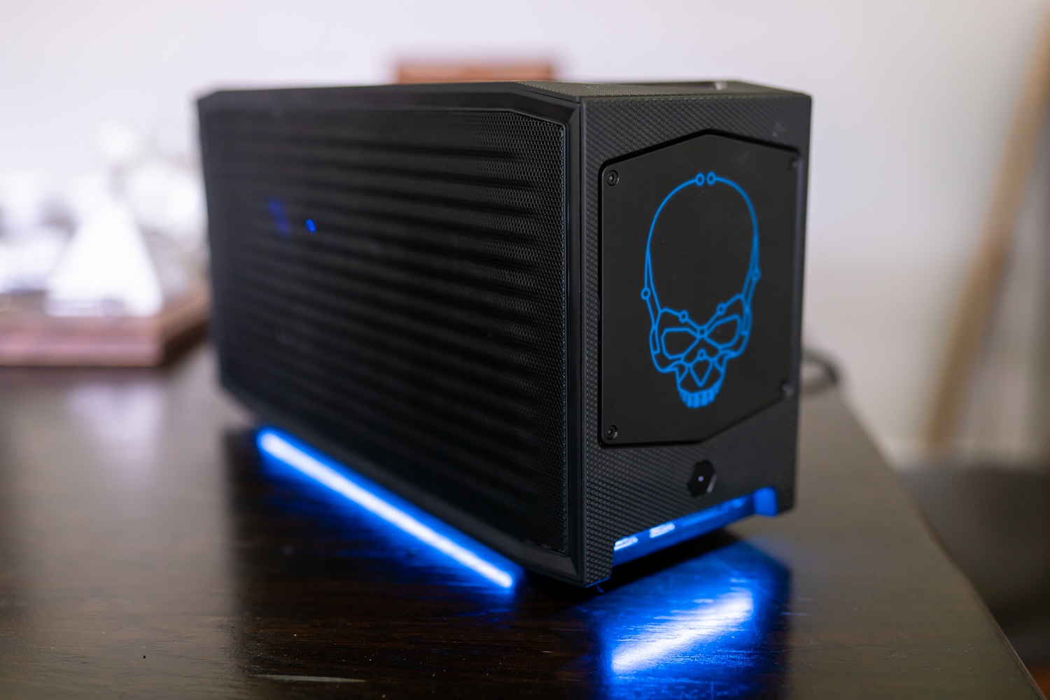 Intel Nuc 11 Extreme Review A True Mini Gaming Pc Digital Trends