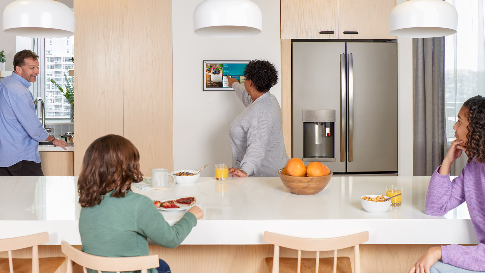 play podcast on kitchen display