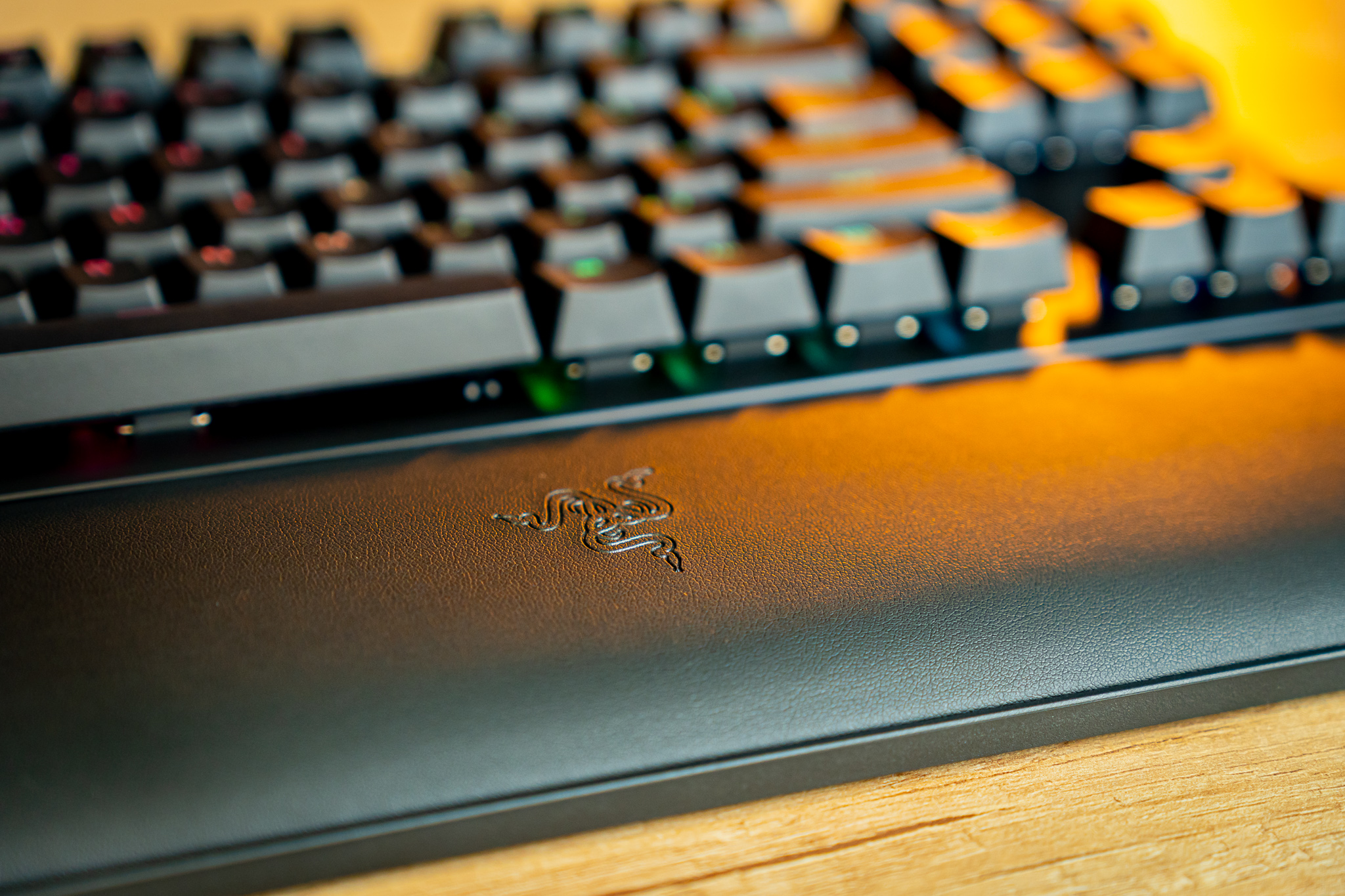 Razer Huntsman Mini Special Edition Keyboard 60% Optical Gaming-Green Key  Caps