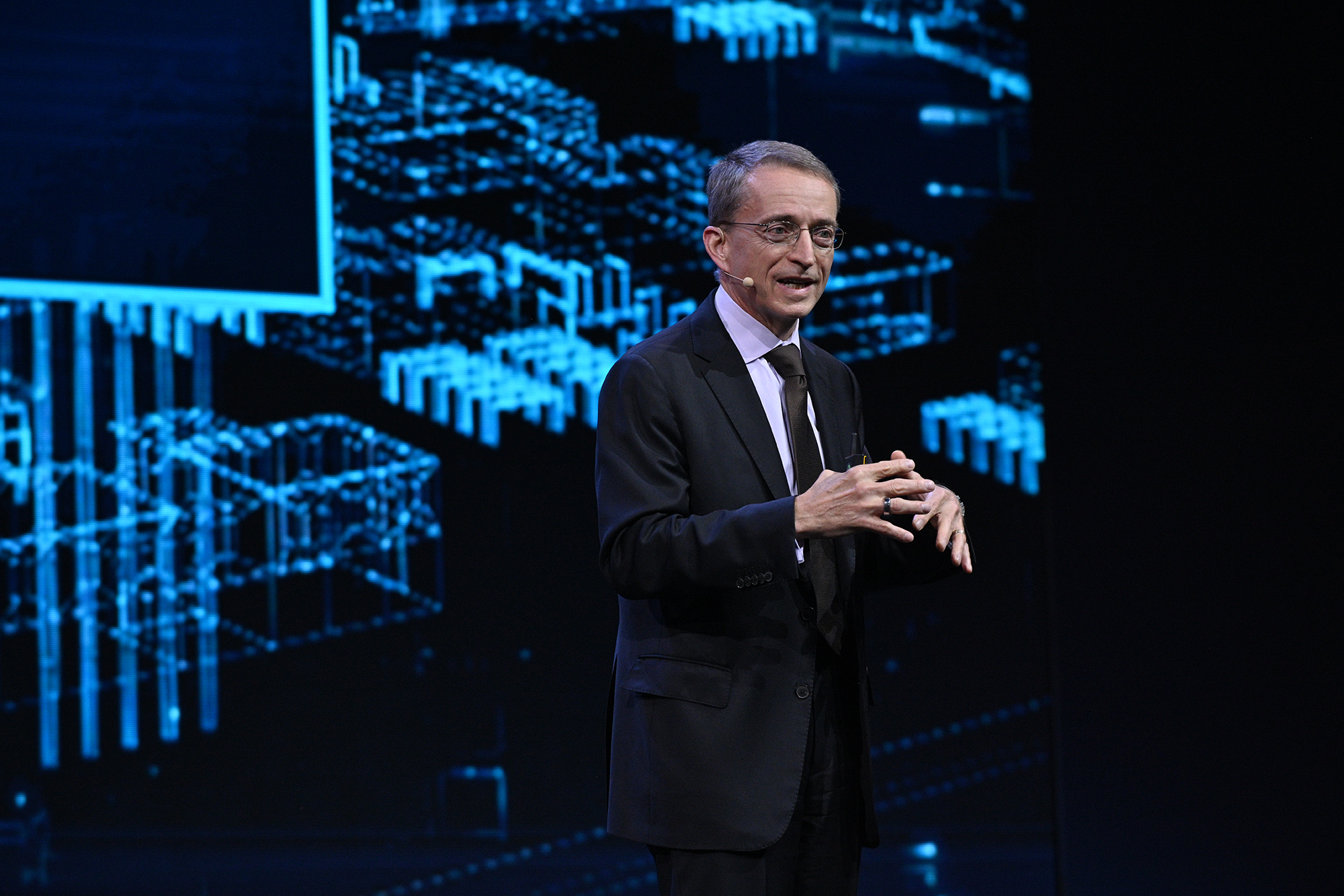 Intel Reports New Breakthroughs As It Chases Moore's Law | Digital Trends