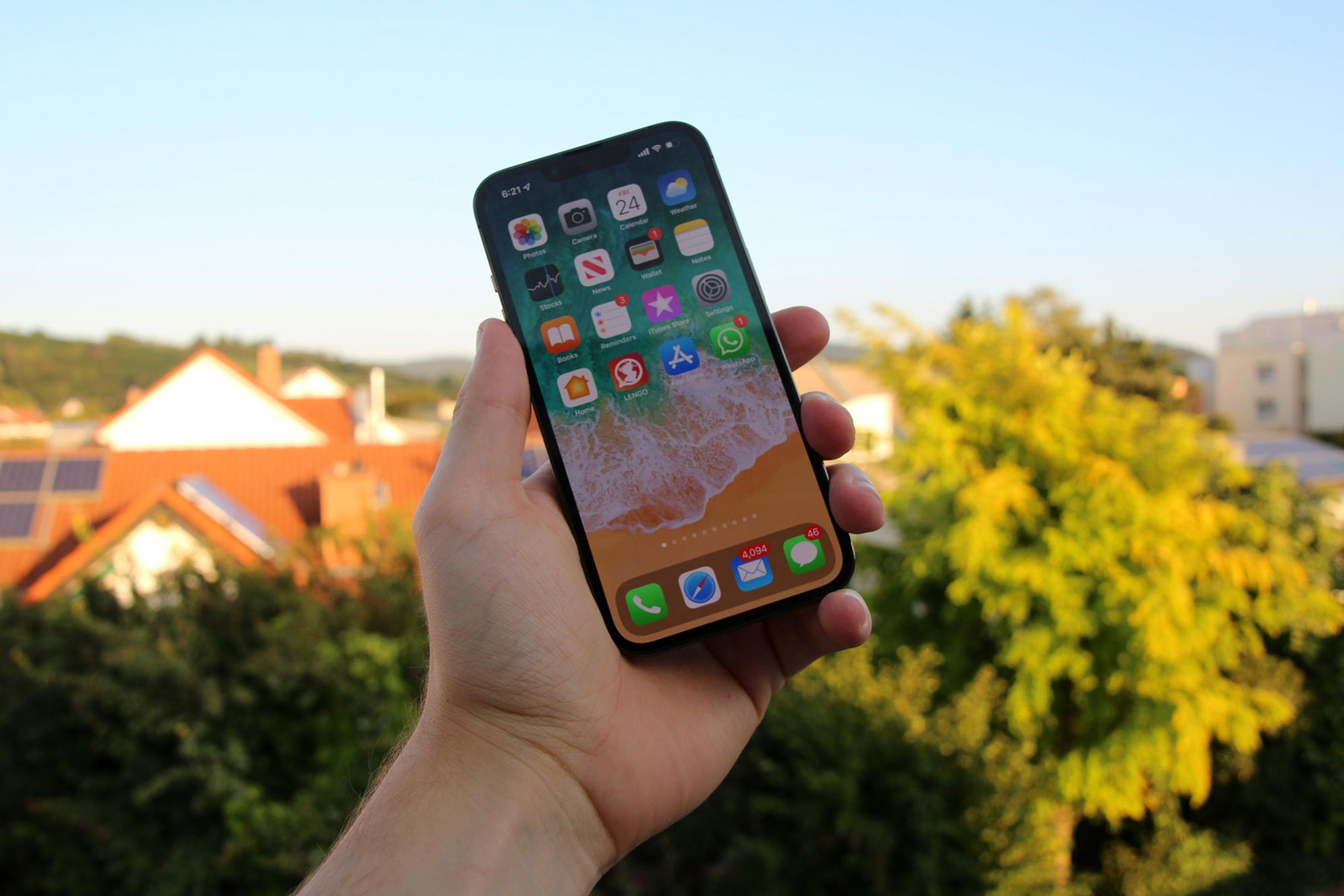 ReNewed iPhone XS Max is better than Refurbished with 18 months warranty –  controlZ