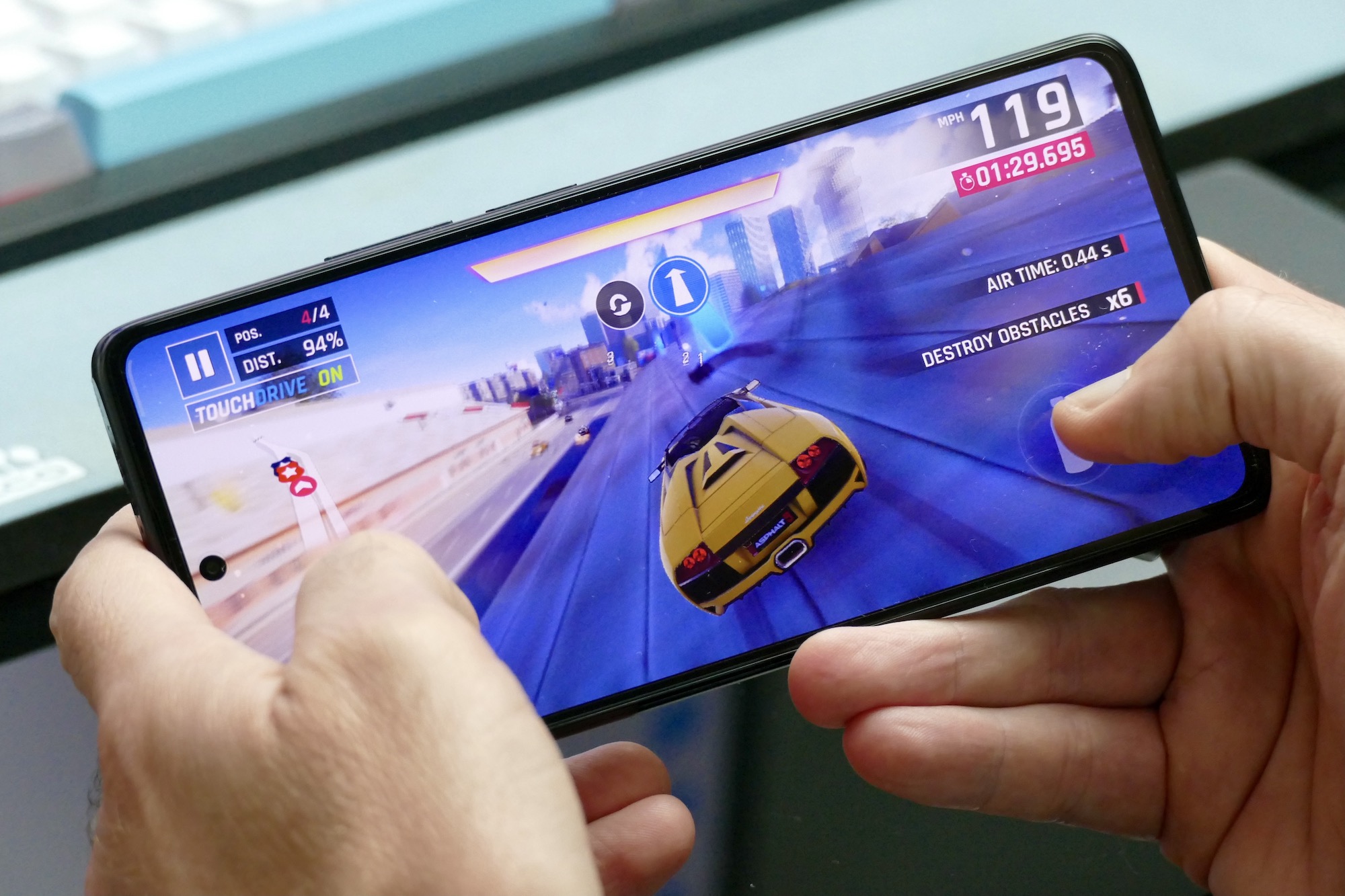 Xiaomi 11T Pro performance throttling experienced in games like