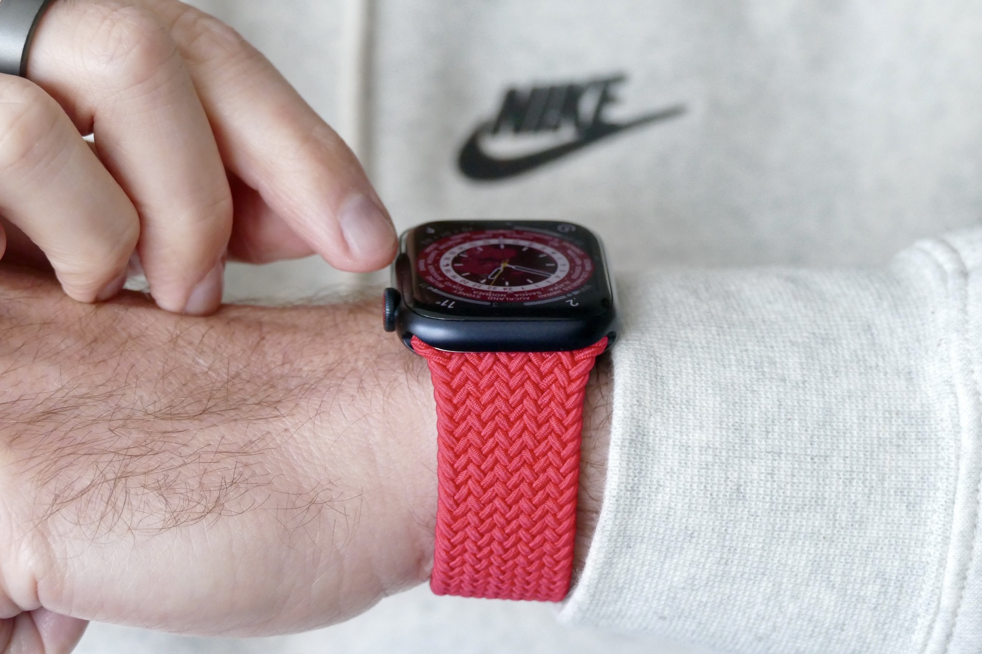 Online Exclusive Red Apple Wristie