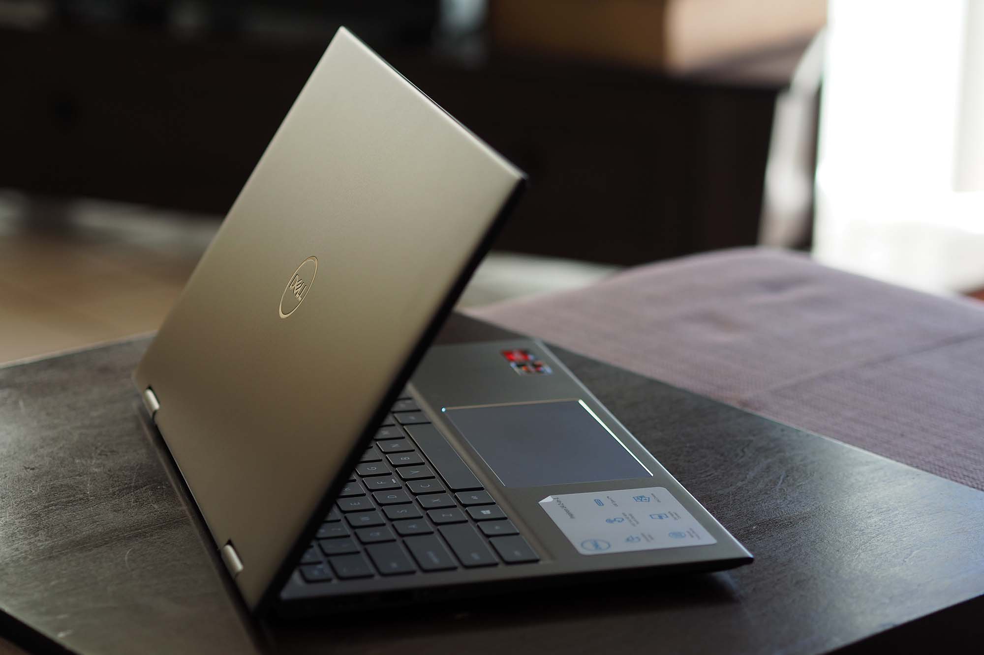 Dell Inspiron 14 2-in-1 Review: Sad Display, Good Laptop | Digital