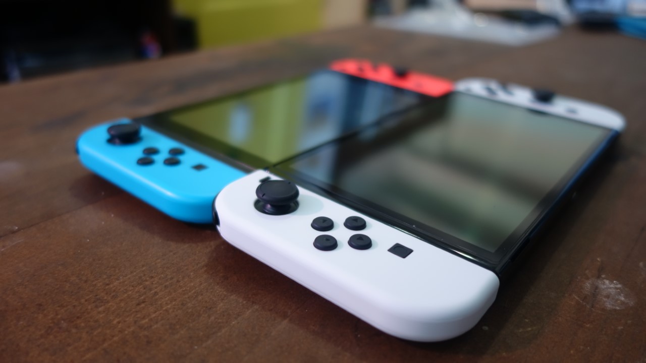 Nintendo Switch OLED hands-on: a small upgrade that makes a big difference  - The Verge