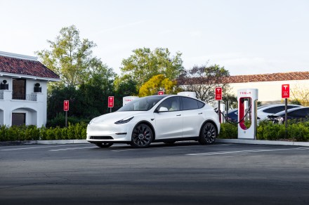 How to use a Tesla Supercharger: a complete guide