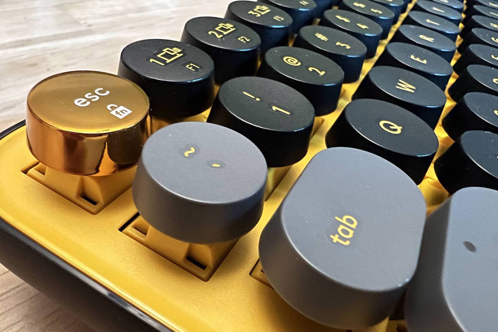 Logitech Pop Keys A Typewriter for the Modern Age | Digital Trends