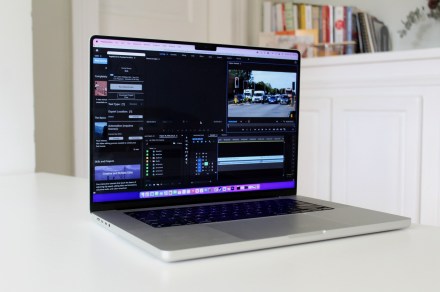 Why the Dell XPS 17 just can’t keep up with the MacBook Pro