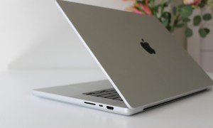 The new MacBook Pro seen from the side.