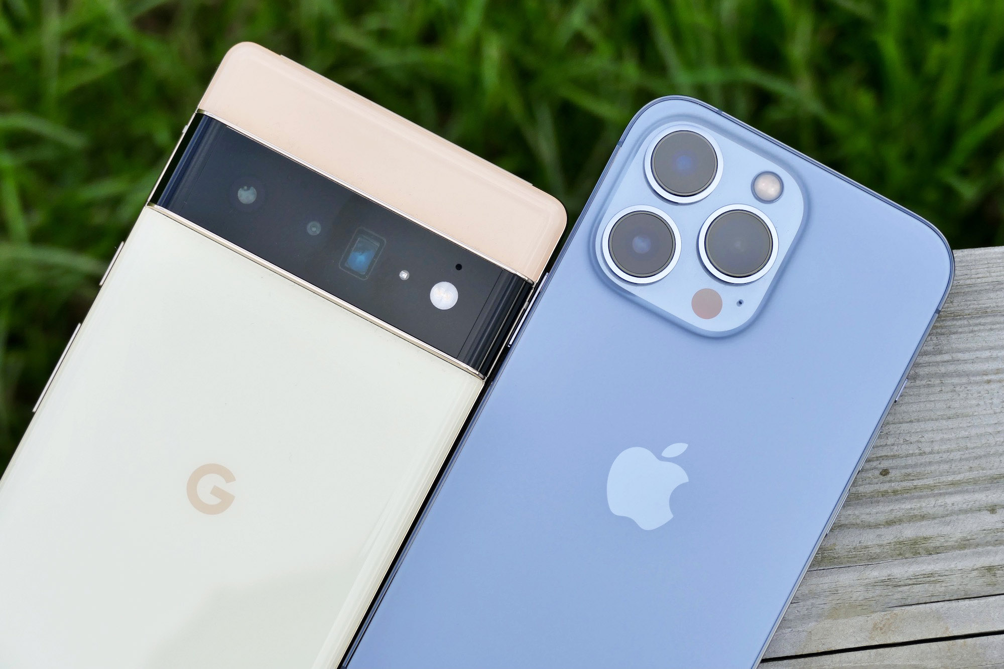 Google Pixel 6 Pro vs Apple iPhone 13 Pro: Which Pro phone should