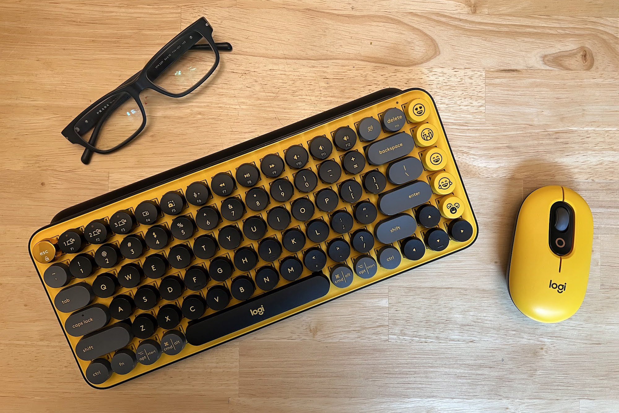 logitech vintage keyboard