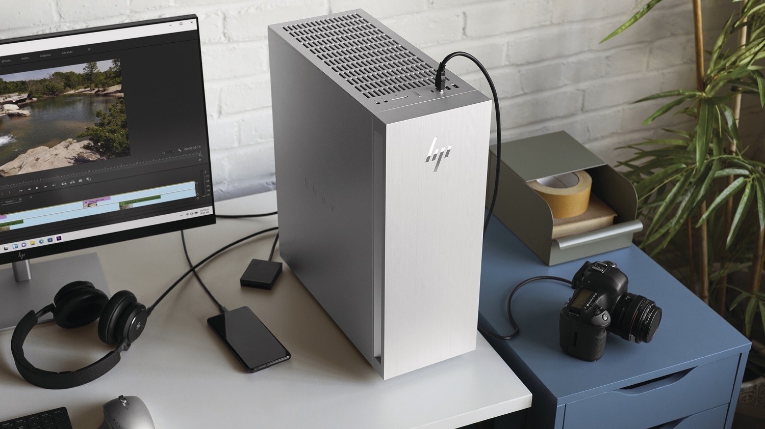 HP's New Envy Desktop Looks Like a Gaming PC Made By Apple