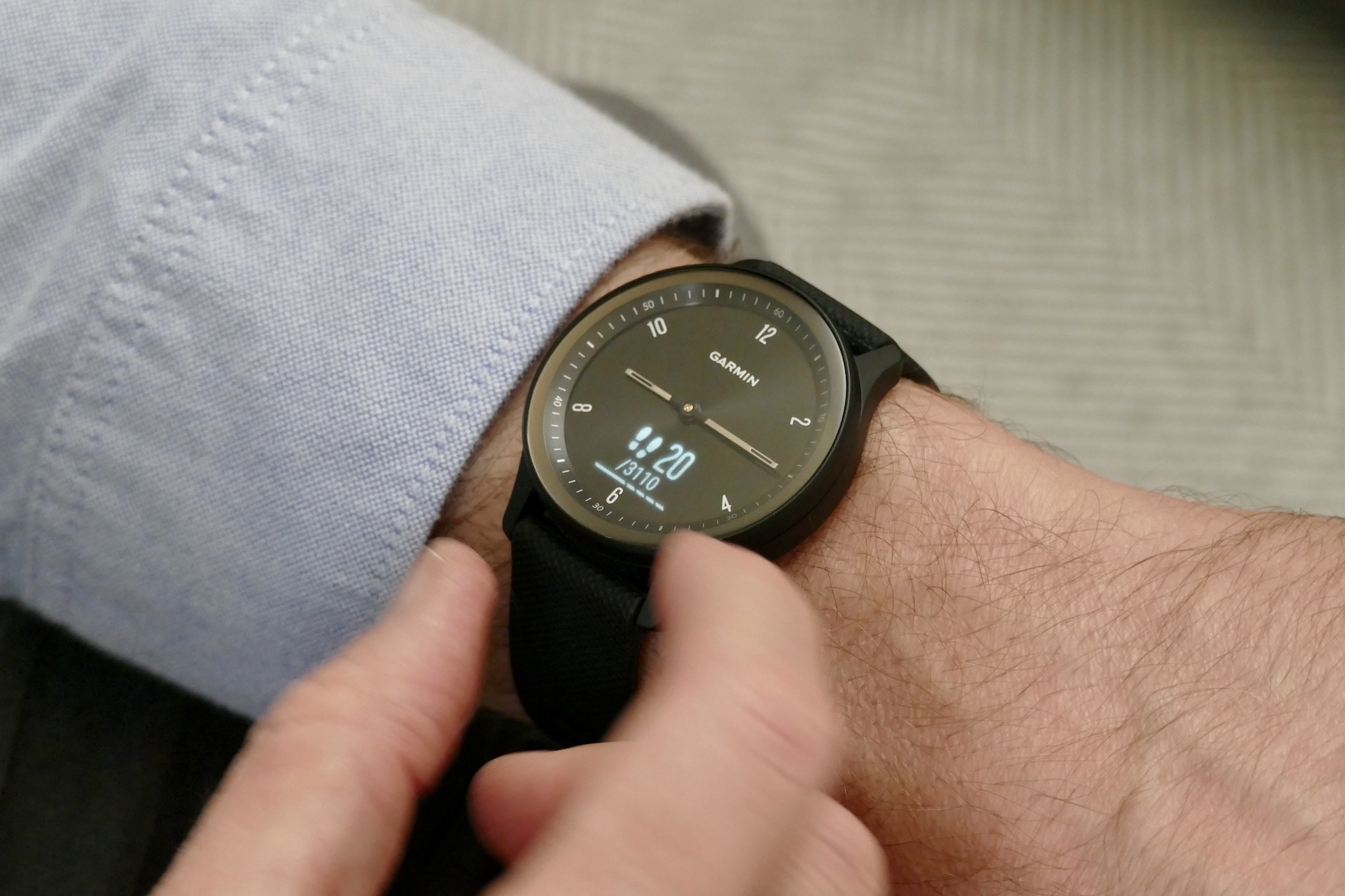 Garmin vivomove store sport review