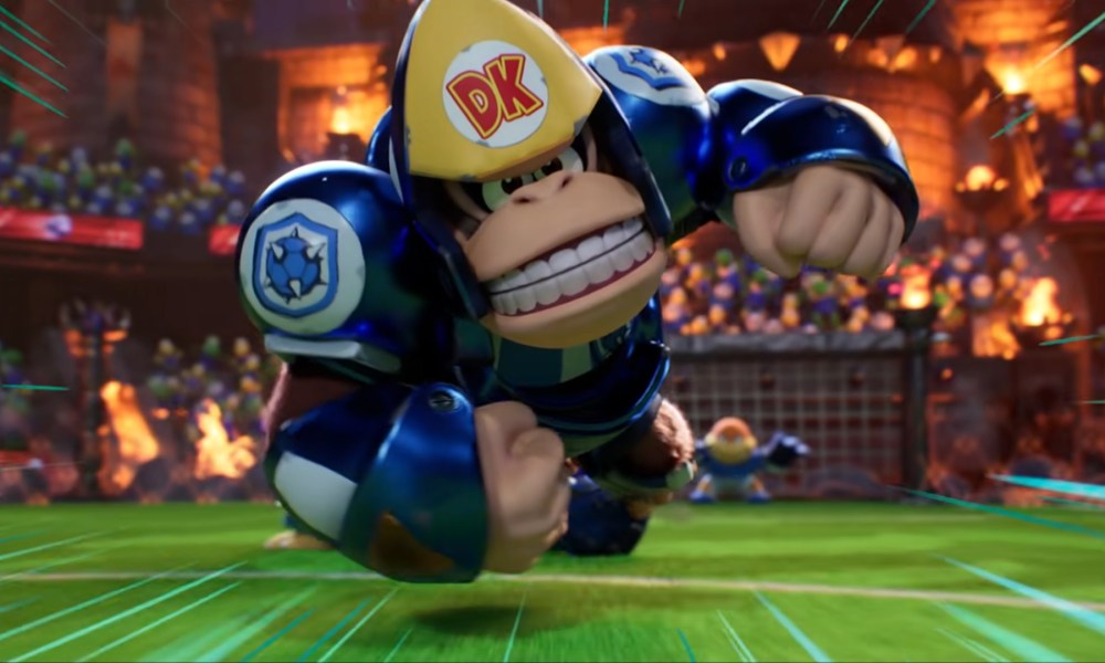 Donkey Kong charging across the field.