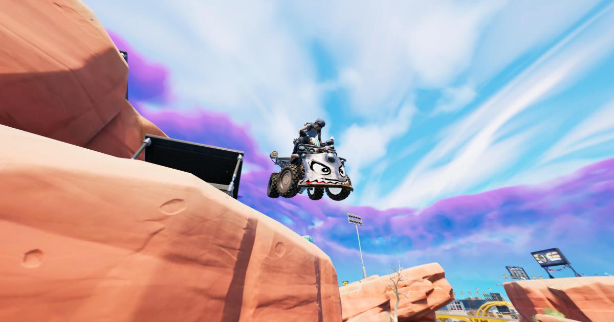 Extreme Fortnite Stunt Race! 