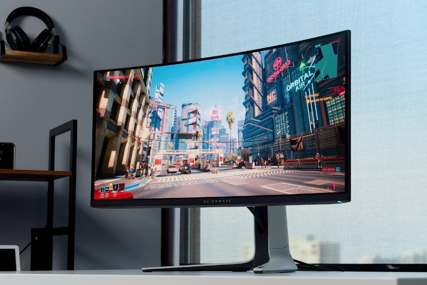 This 144hz 4K OLED Turns 30FPS Games Into 60FPS!